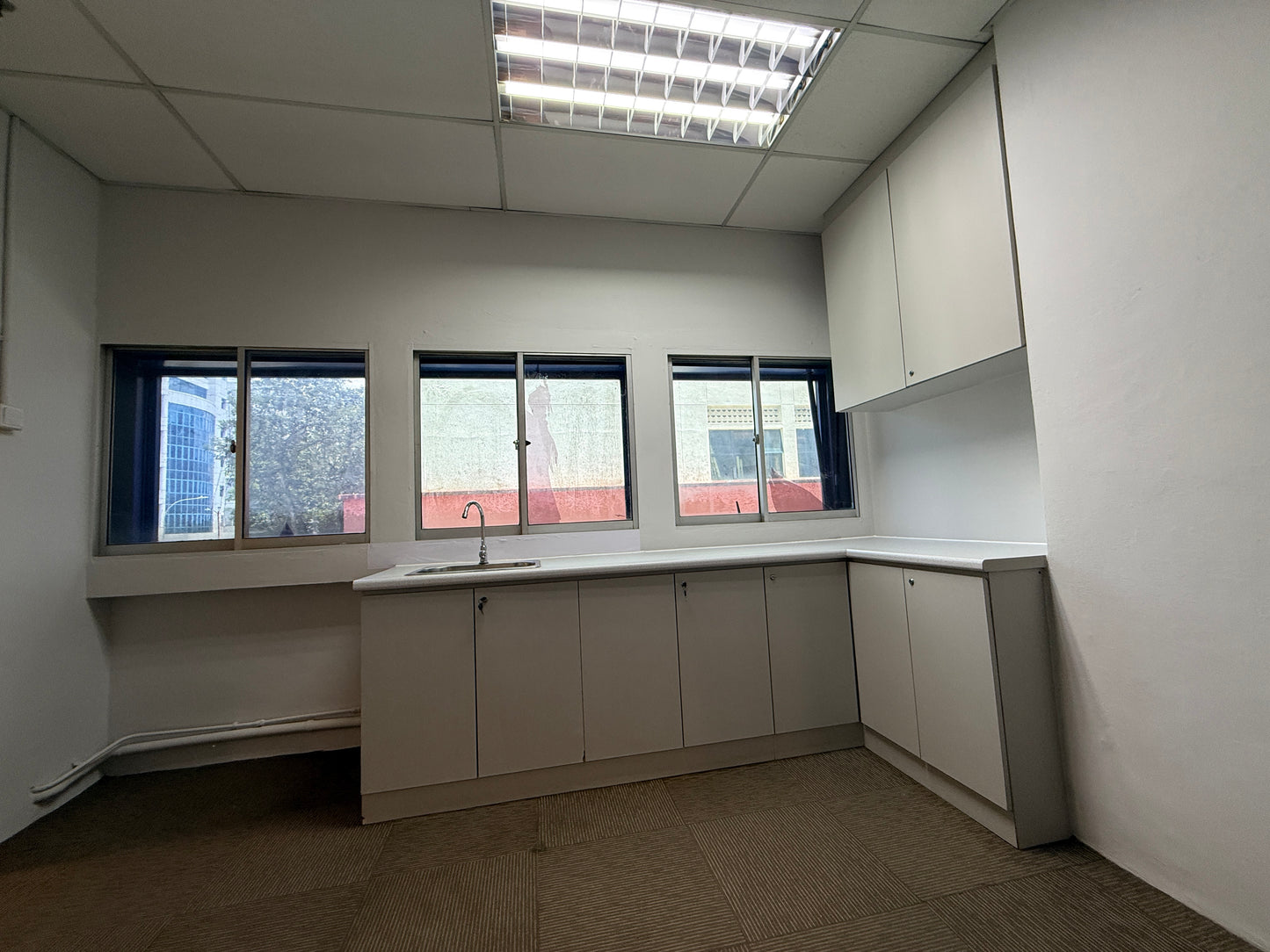 D13 - Spacious Whole Level Office for Rent @ Tannery Lane